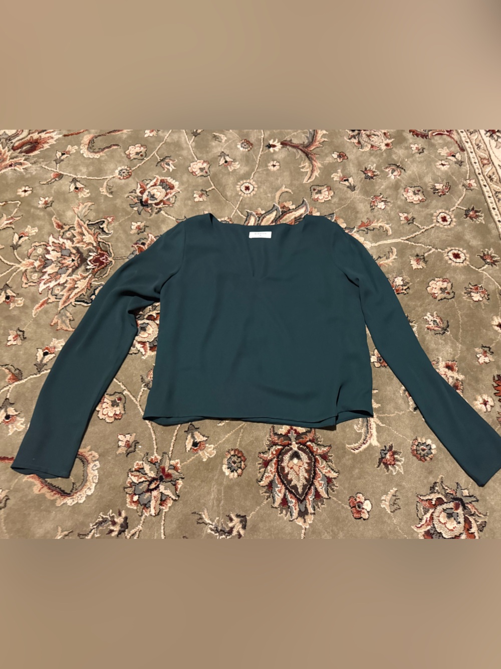 Women's Long Sleeve V-Neck Blouse - Babaton